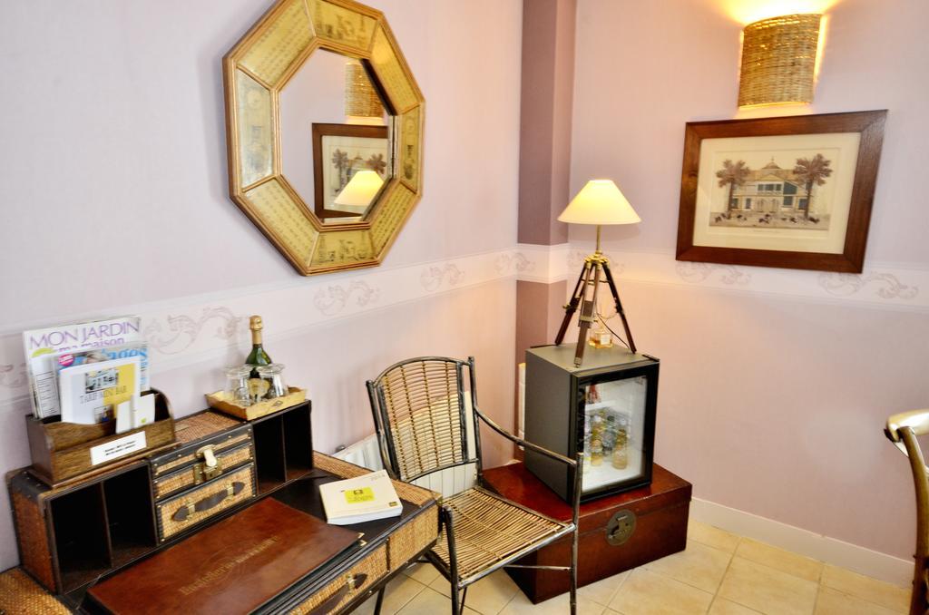 Hostellerie Du Prieure Saint-Prix  Luaran gambar