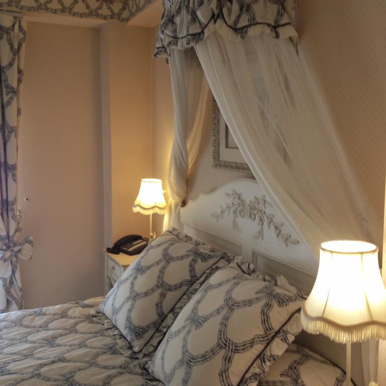 Hostellerie Du Prieure Saint-Prix  Luaran gambar