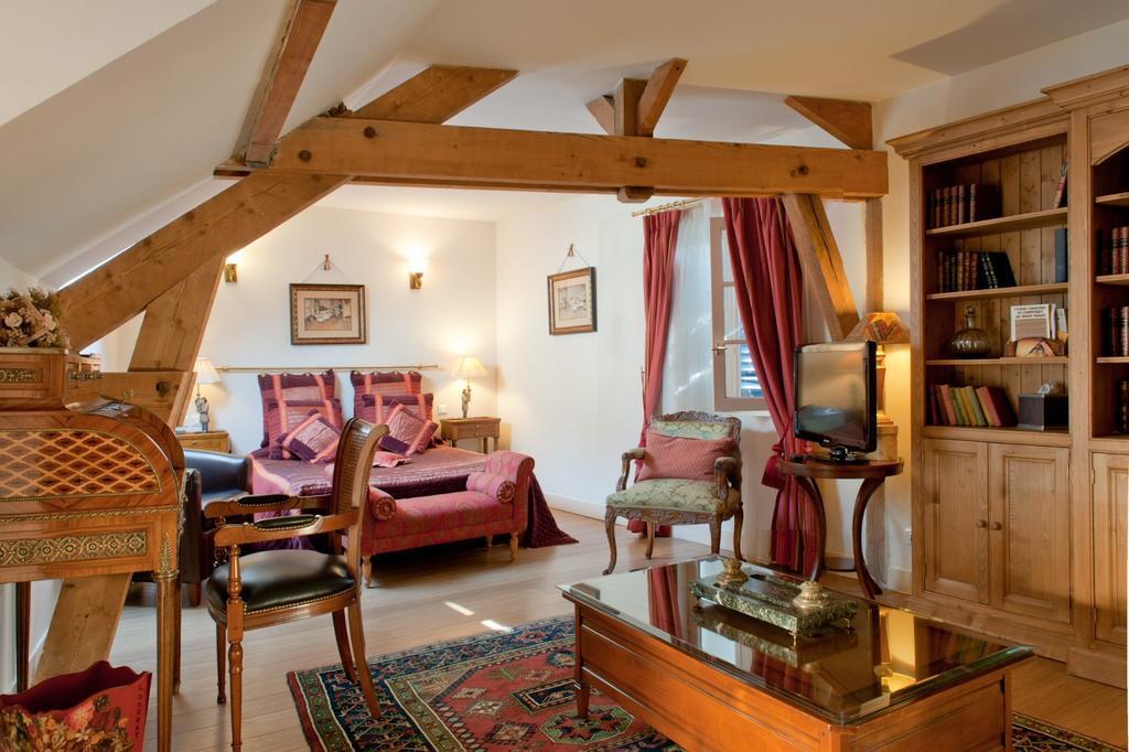 Hostellerie Du Prieure Saint-Prix  Luaran gambar