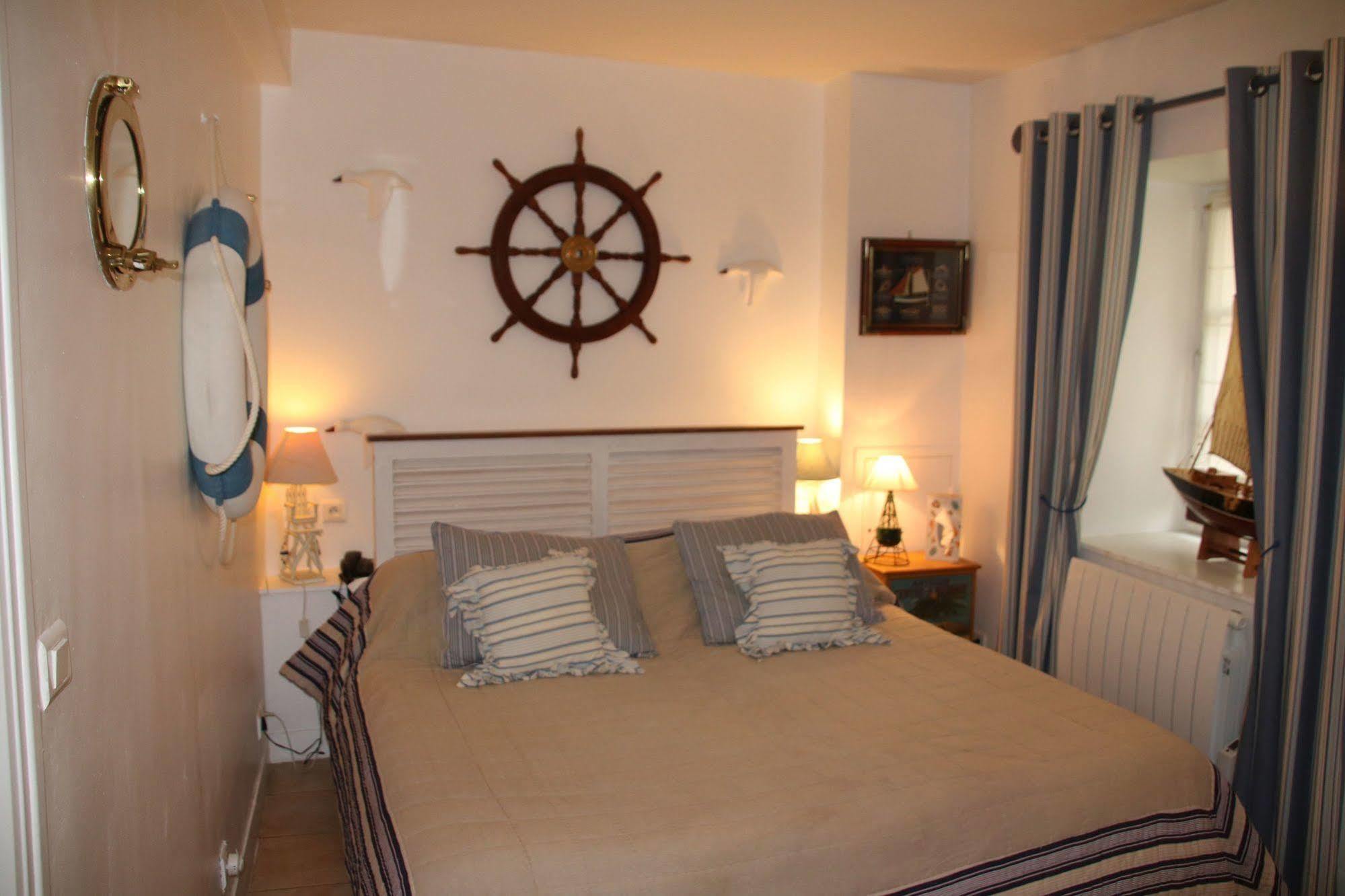 Hostellerie Du Prieure Saint-Prix  Luaran gambar