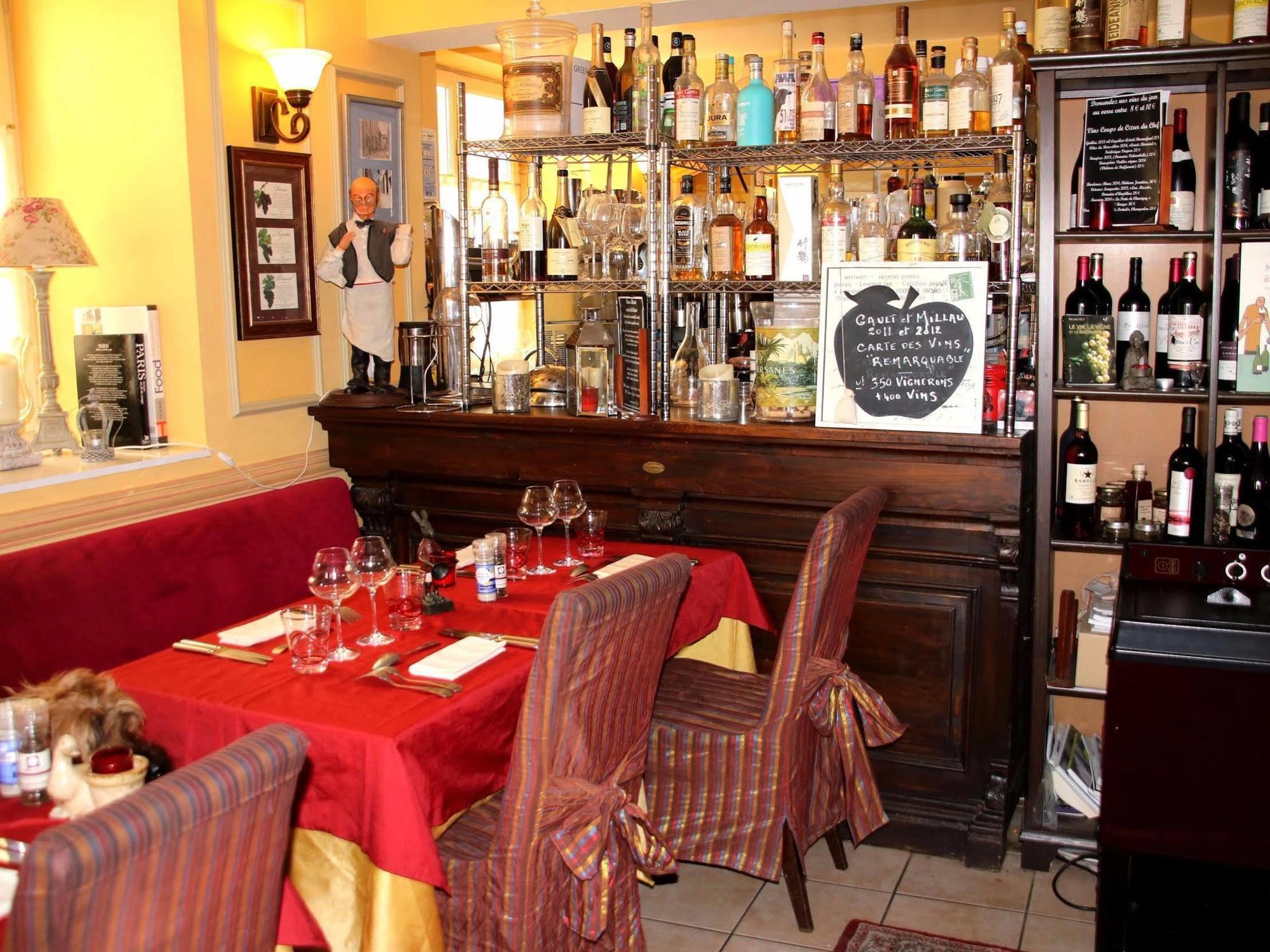 Hostellerie Du Prieure Saint-Prix  Luaran gambar